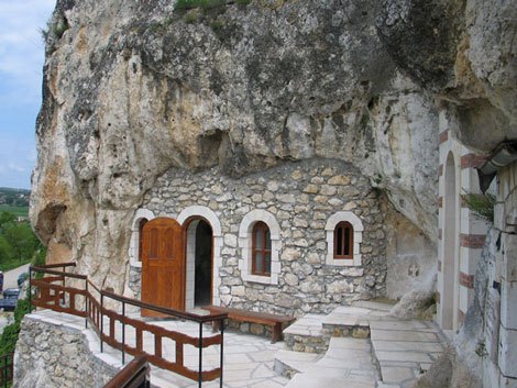 Осмарски скални манастири, Шуменско