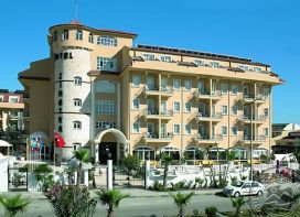 SINATRA HOTEL