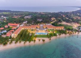 AMAYA BEACH PASSIKUDAH.