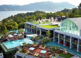 Crest Resort & Pool Villas