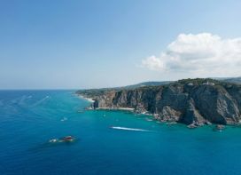 Почивка в Калабрия с чартър от София